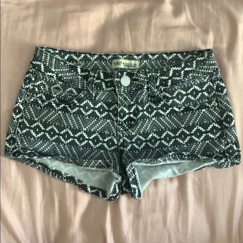 Black and white Aztec design shorts